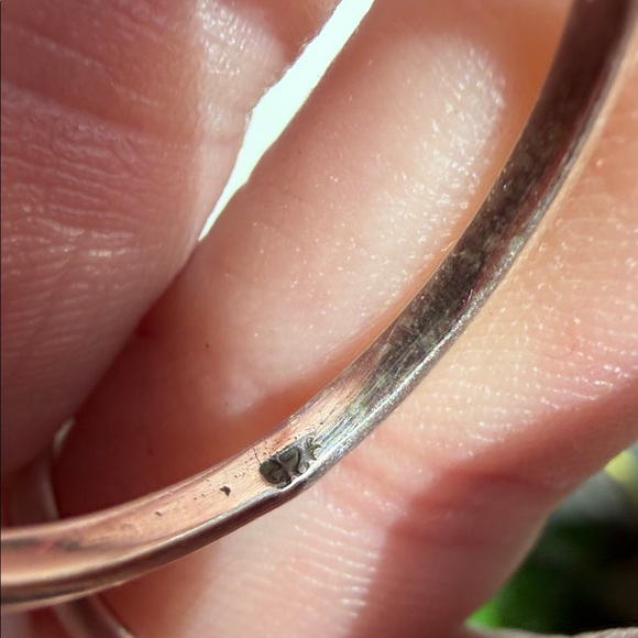 Sterling Silver Ring with White Buffalo Stone - Picture 5 of 5
